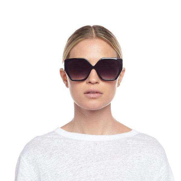 LE SPECS So Fetch Square Sunglasses - Black | PresenceConcept.com