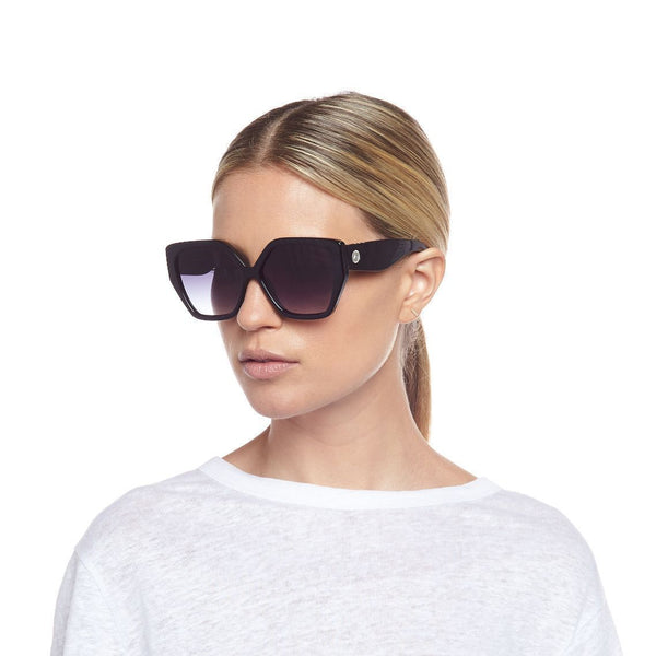LE SPECS So Fetch Square Sunglasses - Black | PresenceConcept.com