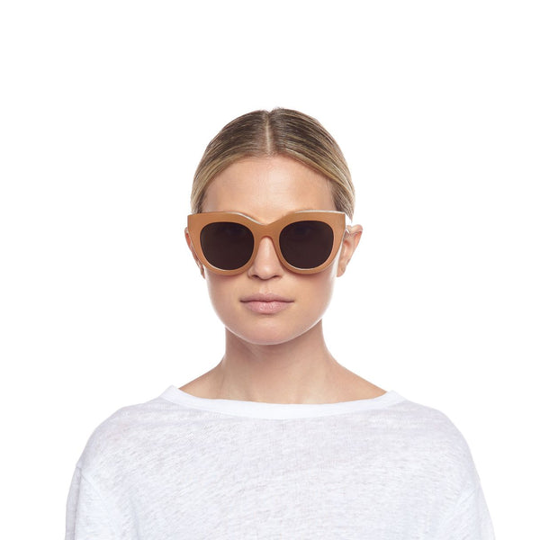 LE SPECS Air Heart Cat Eye Sunglasses - Caramel | PresenceConcept.com