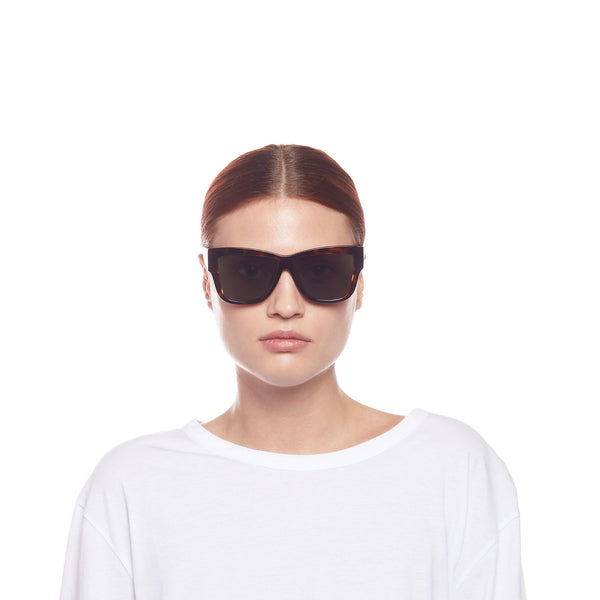 LE SPECS Total Eclipse Modern Rectangle Sunglasses - Tort | PresenceConcept.com