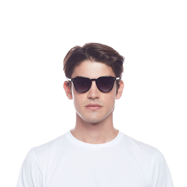 LE SPECS Bandwagon Round Sunglasses - Black | PresenceConcept.com