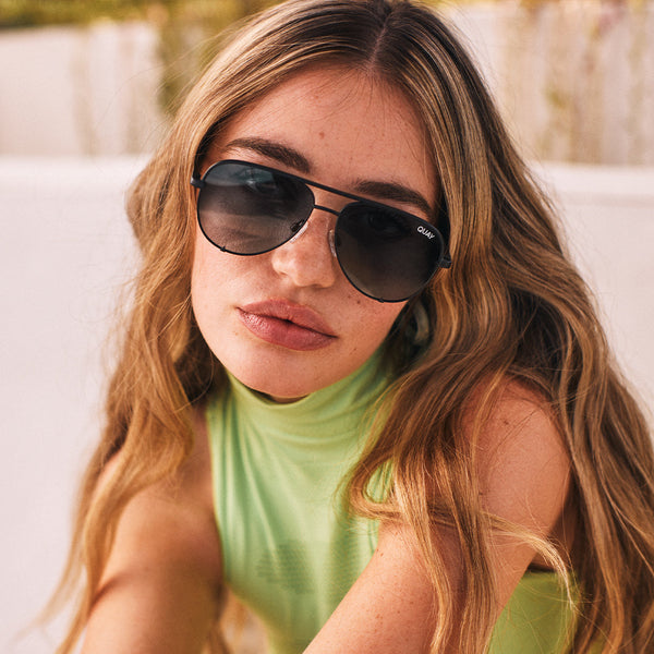 QUAY High Key Micro Sunglasses - Black/Smoke Polarized