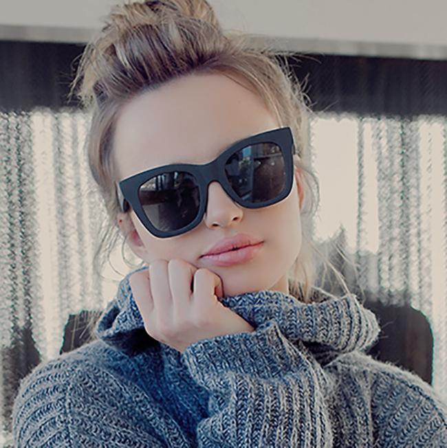 Quay after shop hours sunnies