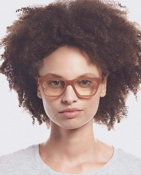 The Book Club 'Feast Of Sweden' Blue Light Reading Glasses - Caramel | PRESENCE Paris